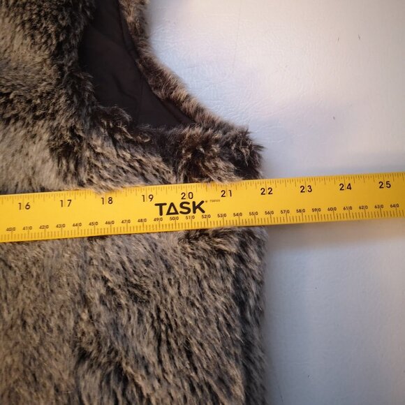 Reitman's Ladies Reversible Full Zip Straight Fit Vest - Picture 9 of 10